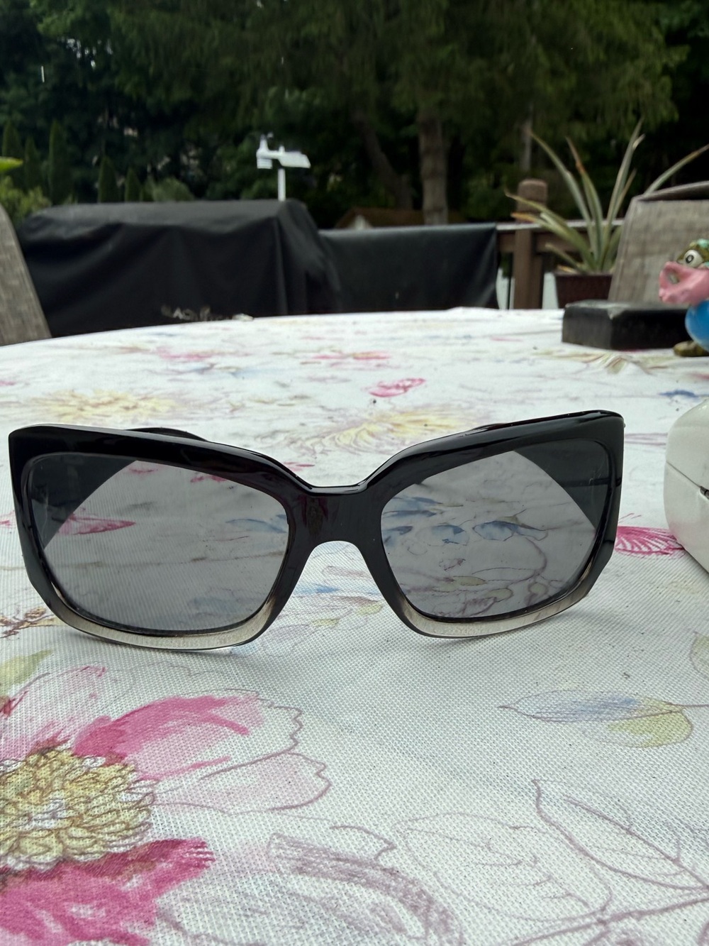 Black Gradient Oversized Women's Sunglasses Calvin Klein With Case